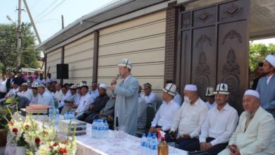 Бишкек-шаарынын-казысы-Кара-Суудагы-Шарк-айыл-аймагындагы-«Имам-Ата»-мечитинин-ачылышына-катышты