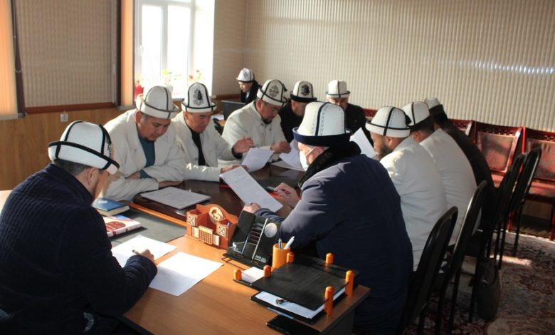 Ош-облусундагы-дин-кызматкерлери-11-айдын-отчетторун-тапшырышты